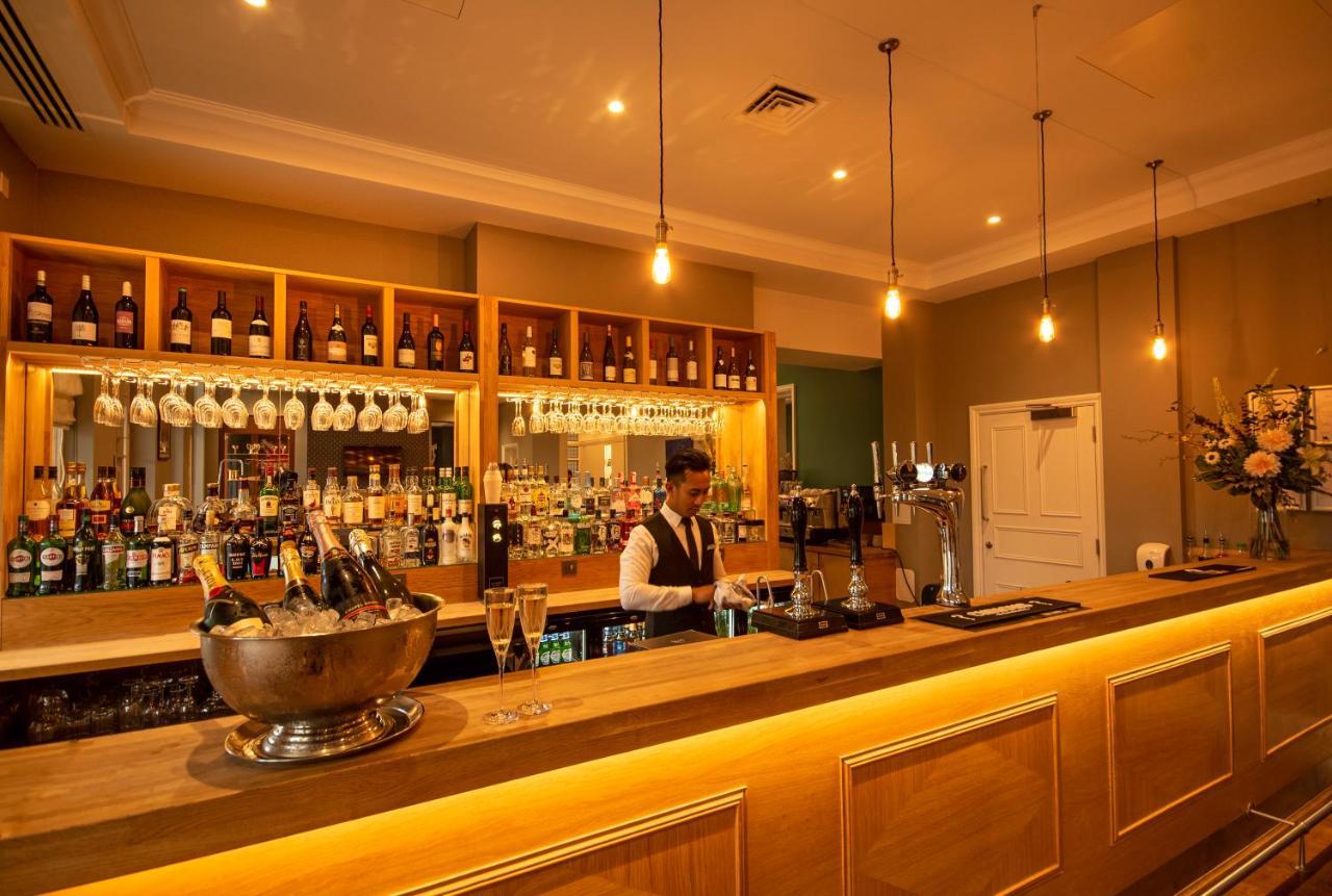 Yarrow Hotel Бродстеърс Екстериор снимка