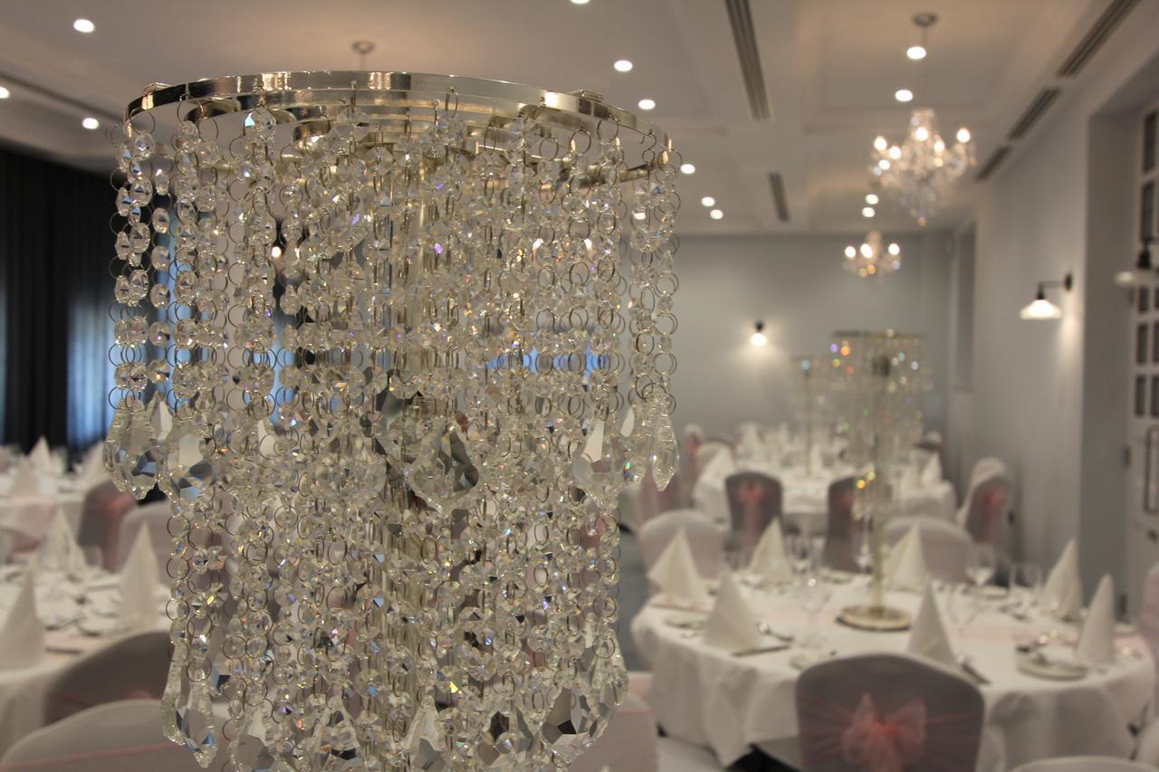 Yarrow Hotel Бродстеърс Екстериор снимка