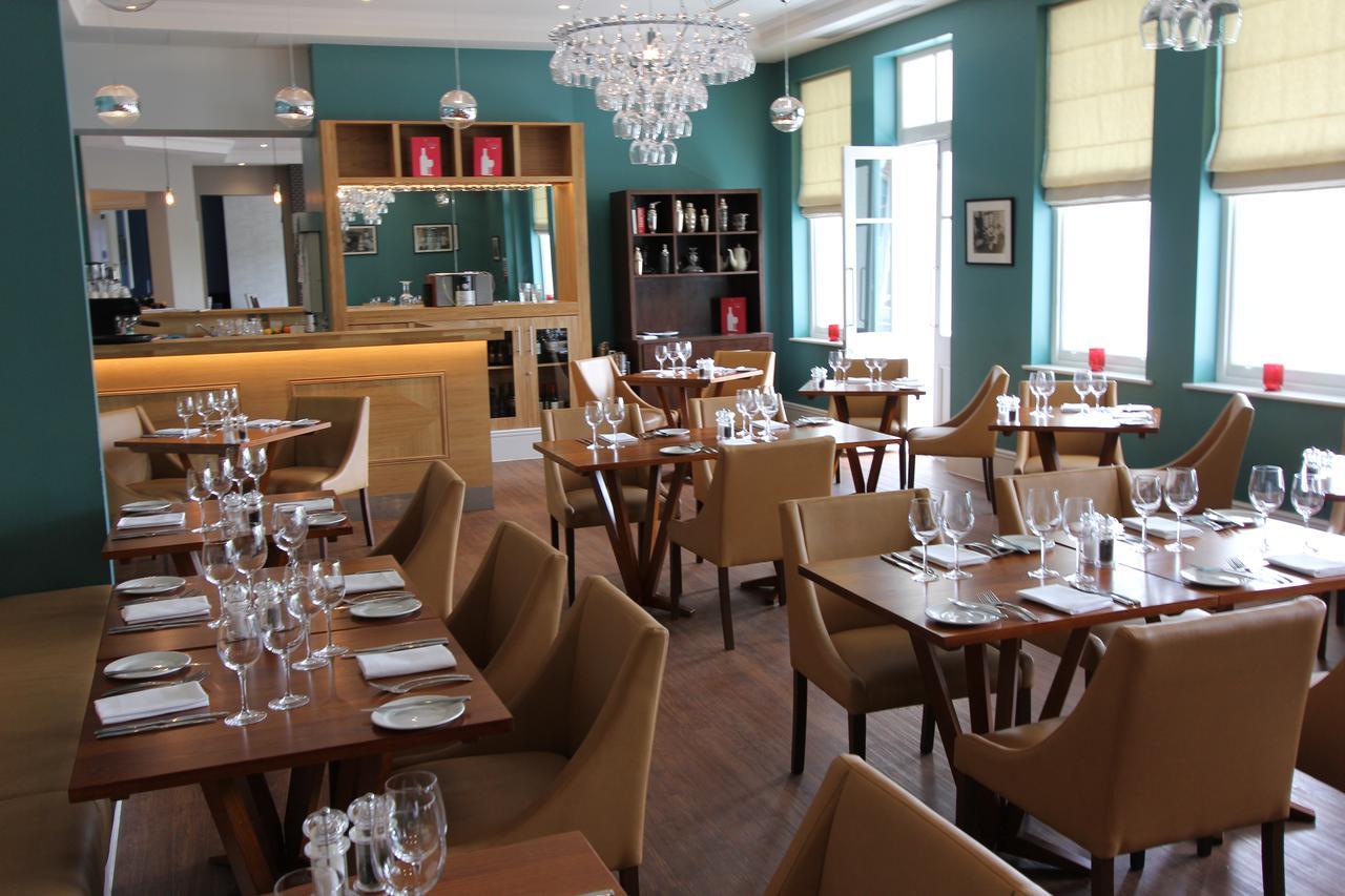 Yarrow Hotel Бродстеърс Екстериор снимка